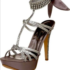 Guess by Marciano Grey and Silver Platform Heels size 10m